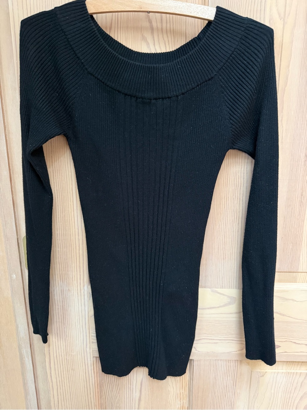Derek Heart Black Ribbed Crewneck Sweater